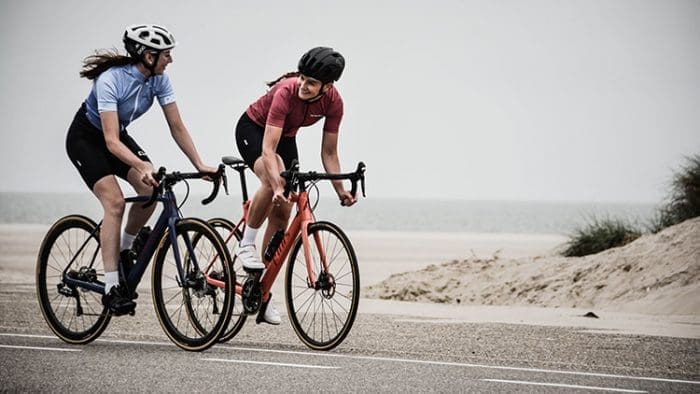 women-cyclists-coast