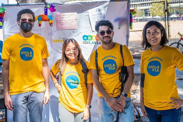 Seniors Celebrate End of Semester-Long Project that Enhanced User Experience, Marketing, Fundraising, and More at CicLAvia – South LA