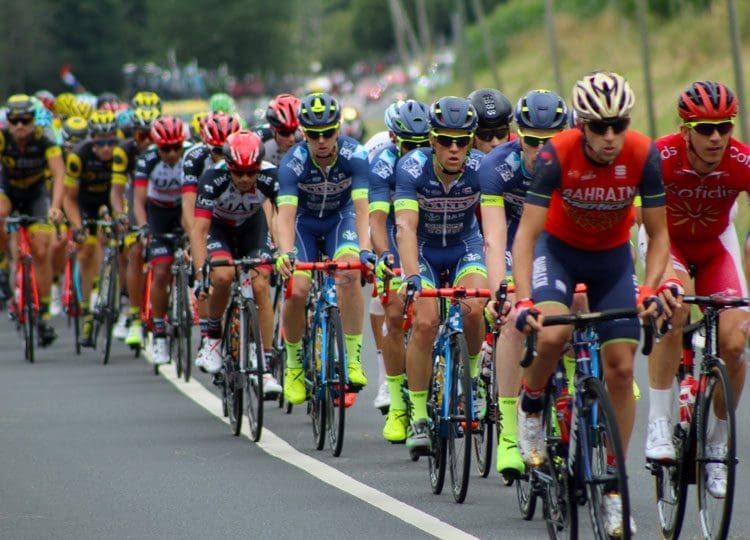 What to Do When Cycling: Essential Tips for Safety and Fun
