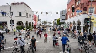 CicLAvia - Venice Blvd. allowed participants a fun environment to enjoy the 5.75 miles of open streets of Venice Blvd. for walking, jogging, biking, roller skating, skating, or simply spectating.