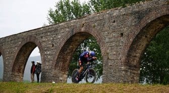 Watch the Stages 8-15 of the 2025 Giro d’Italia Video, where top cyclists battle through challenging terrains for the iconic pink jersey.