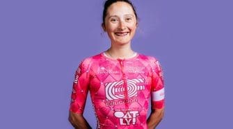 Magdeleine Vallieres is the 2025 world champion! Discover her incredible journey to victory in the Kigali circuit race.