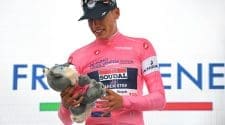 Paul Magnier wins Stage 1 of the 2026 Giro d’Italia and claims the first maglia rosa for Soudal Quick-Step after a fast sprint finish.