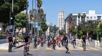CicLAvia Meet the Hollywoods is back on July 19. Join us for a car-free celebration with fun activities for everyone!